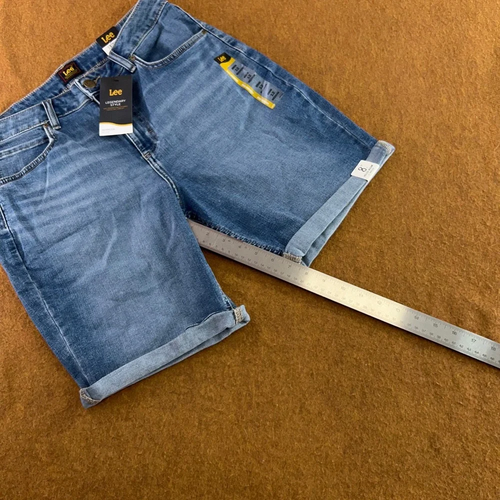 Lee Womens 12 Medium Blue Legendary Style Bermuda Denim Shorts NWT